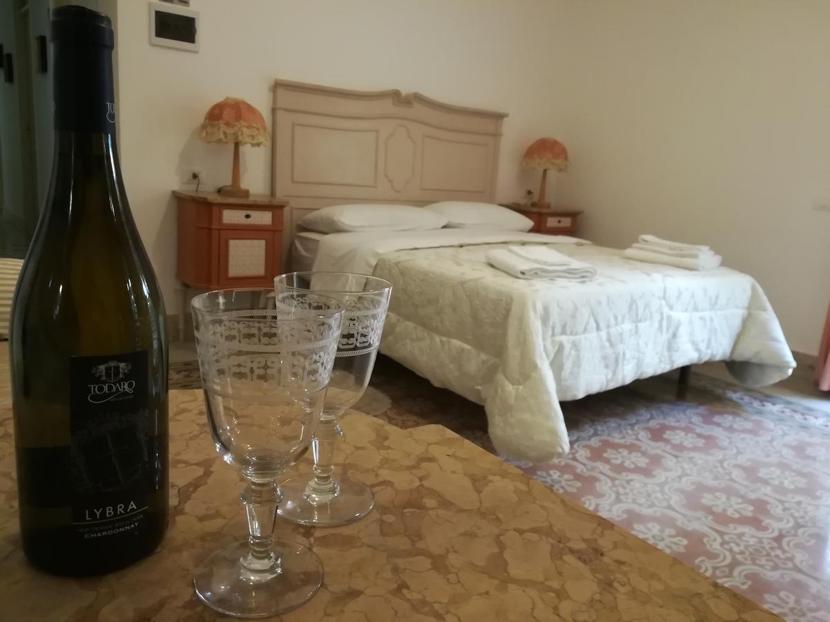 Le Rose Del Viale Otel Palermo Dış mekan fotoğraf